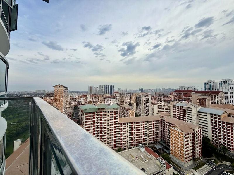 CLOVER BY THE PARK 15