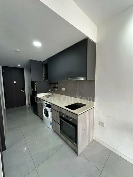 RIVERFRONT RESIDENCES 4