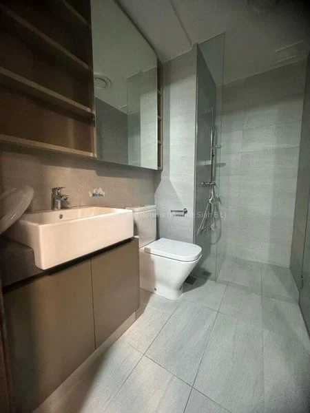 GRANDEUR PARK RESIDENCES 4