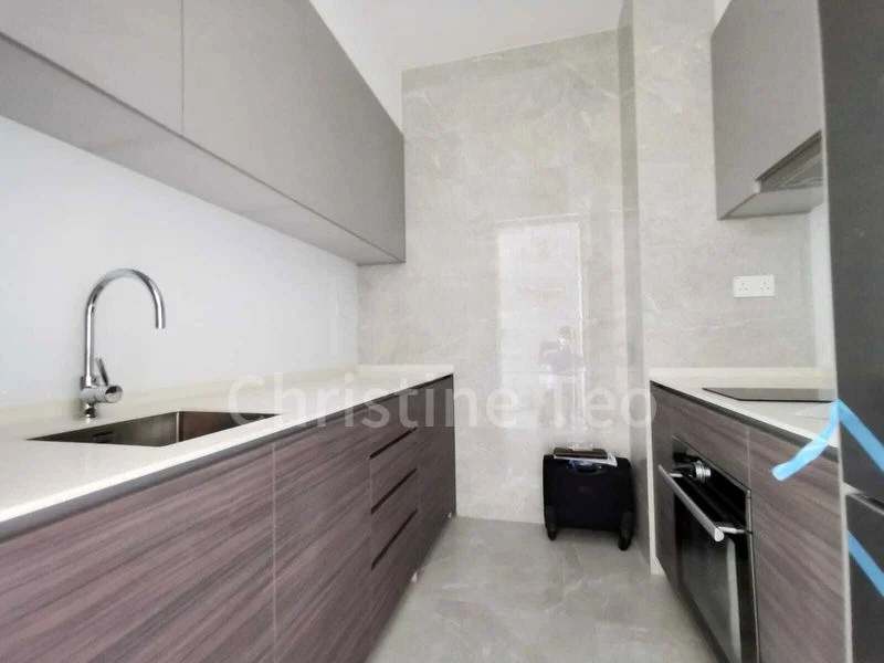 STIRLING RESIDENCES 6