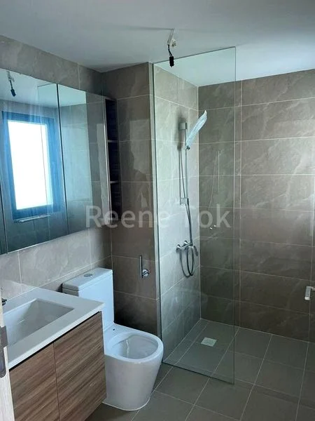 TREASURE AT TAMPINES 7