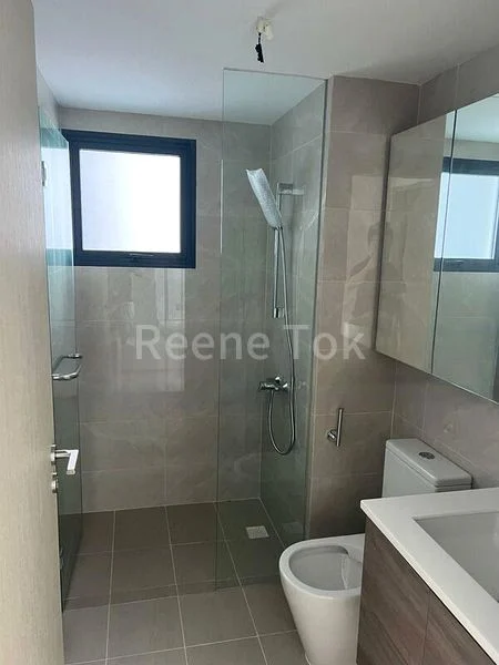 TREASURE AT TAMPINES 8