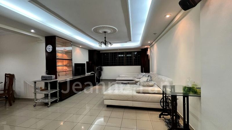 ANG MO KIO AVE 10 10