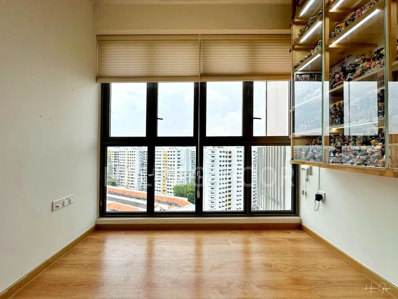 RIVERCOVE RESIDENCES 5