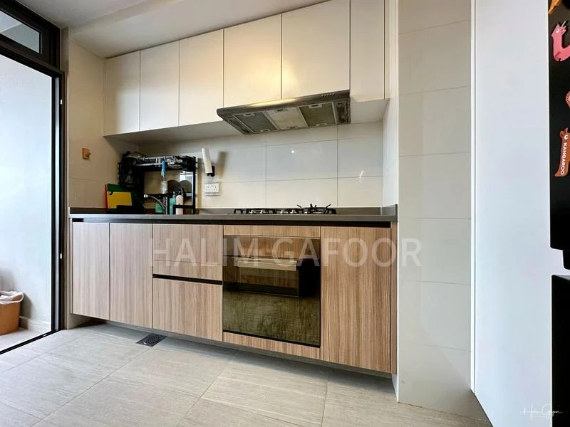 RIVERCOVE RESIDENCES 11