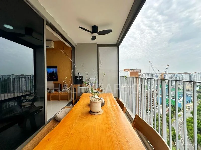 RIVERCOVE RESIDENCES 13