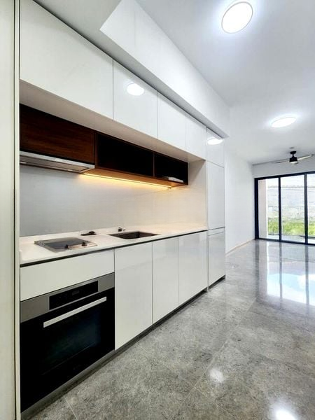 FOURTH AVENUE RESIDENCES 6