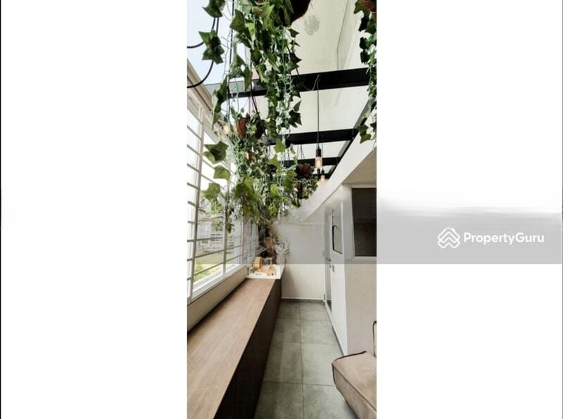 JURONG WEST ST 42 11