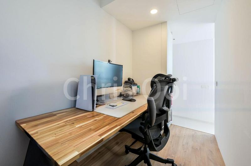 FORESQUE RESIDENCES 13