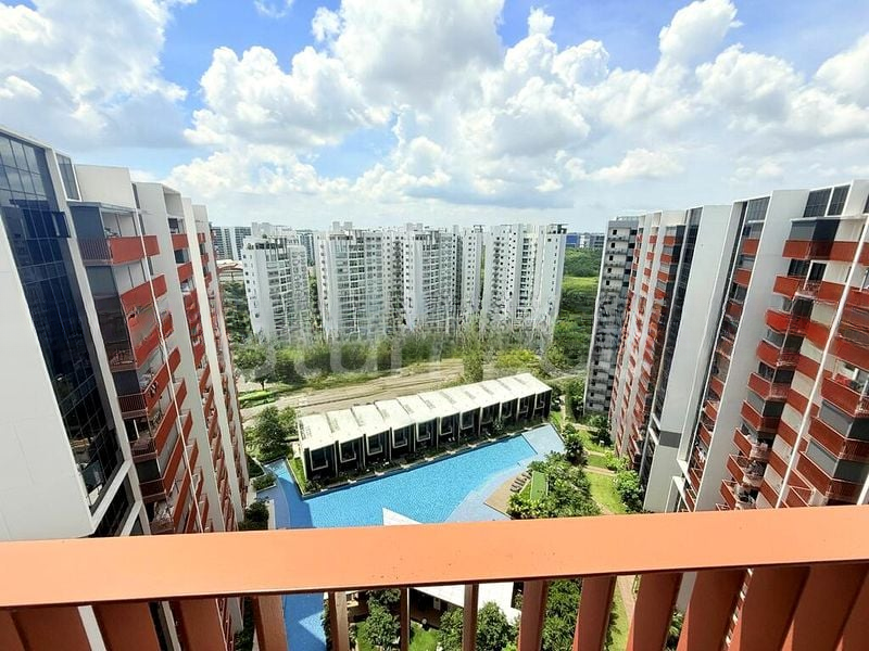 RIVERFRONT RESIDENCES 9