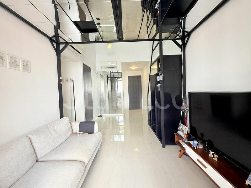 RIVERFRONT RESIDENCES 7