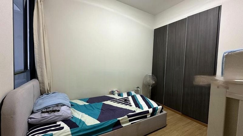 BEDOK RESERVOIR CRES 11