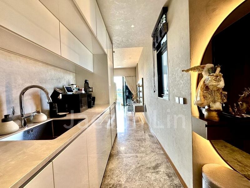 FOURTH AVENUE RESIDENCES 11