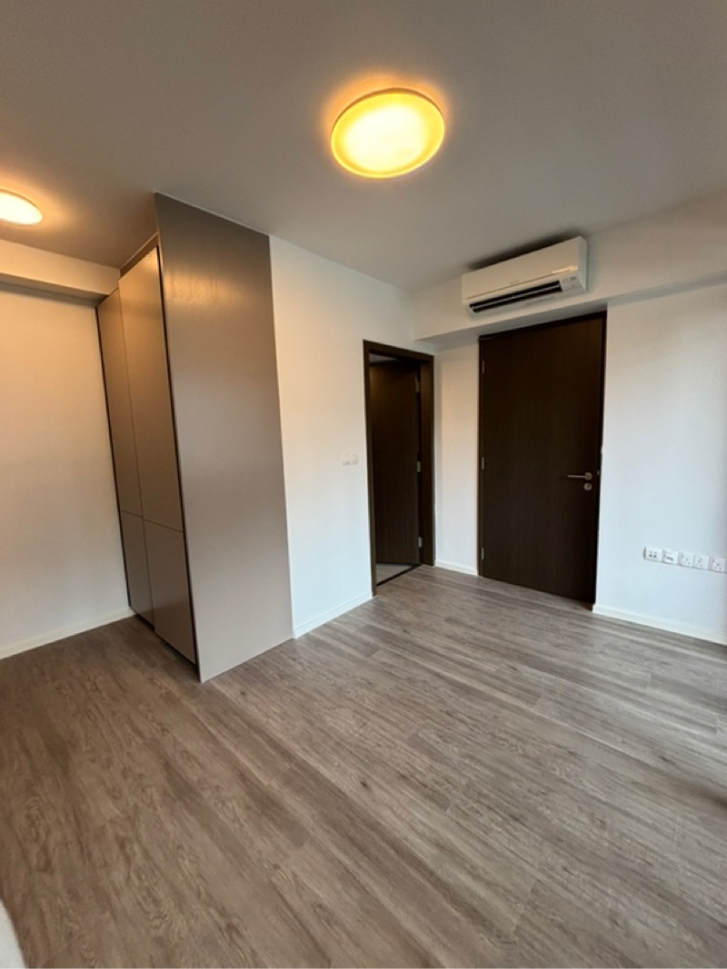 AVENUE SOUTH RESIDENCE 5