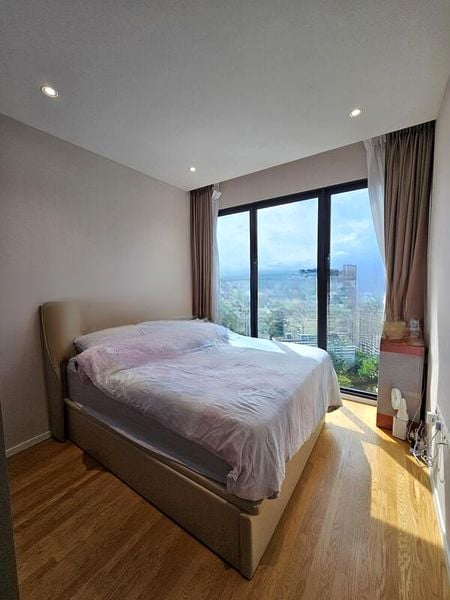 AVENUE SOUTH RESIDENCE 7