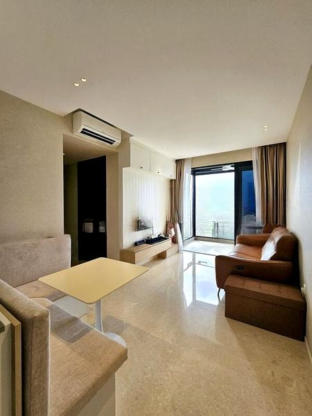 AVENUE SOUTH RESIDENCE 6