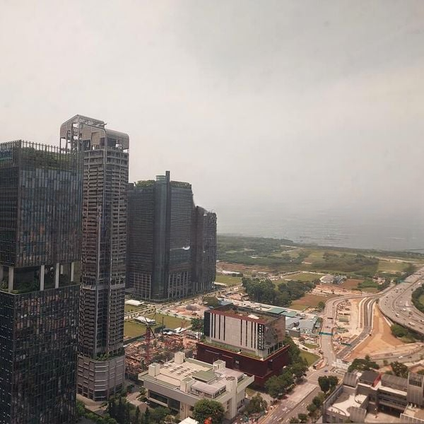 INTERNATIONAL PLAZA 3