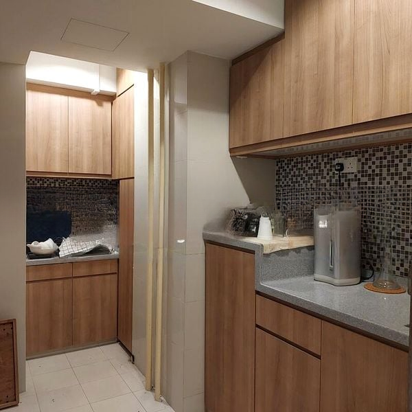 INTERNATIONAL PLAZA 8