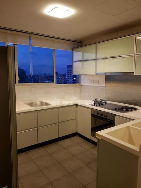 TWIN REGENCY 10