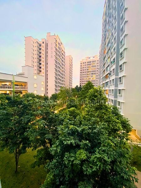 BOON LAY AVE 10