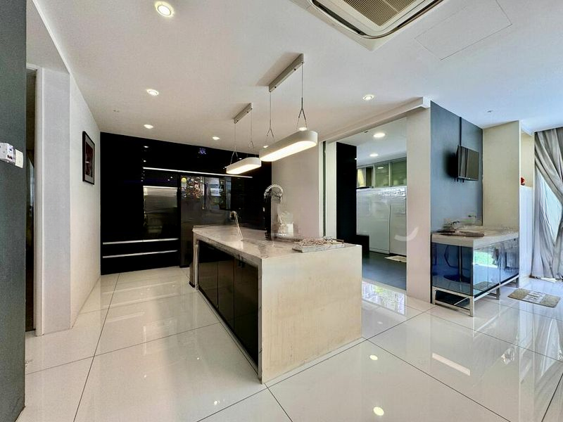 BAYSHORE TERRACE 8
