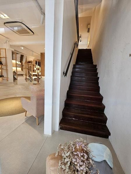 TIONG BAHRU ESTATE 8
