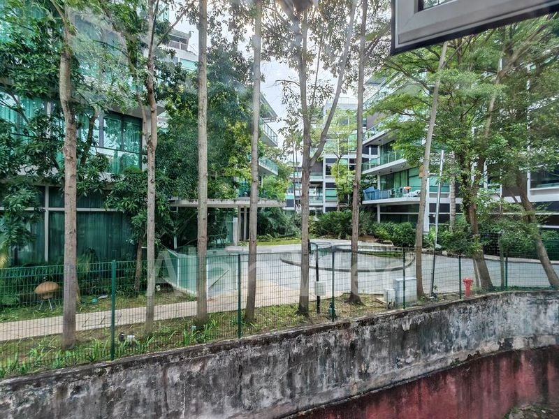 HOLLYWOOD APARTMENTS 2