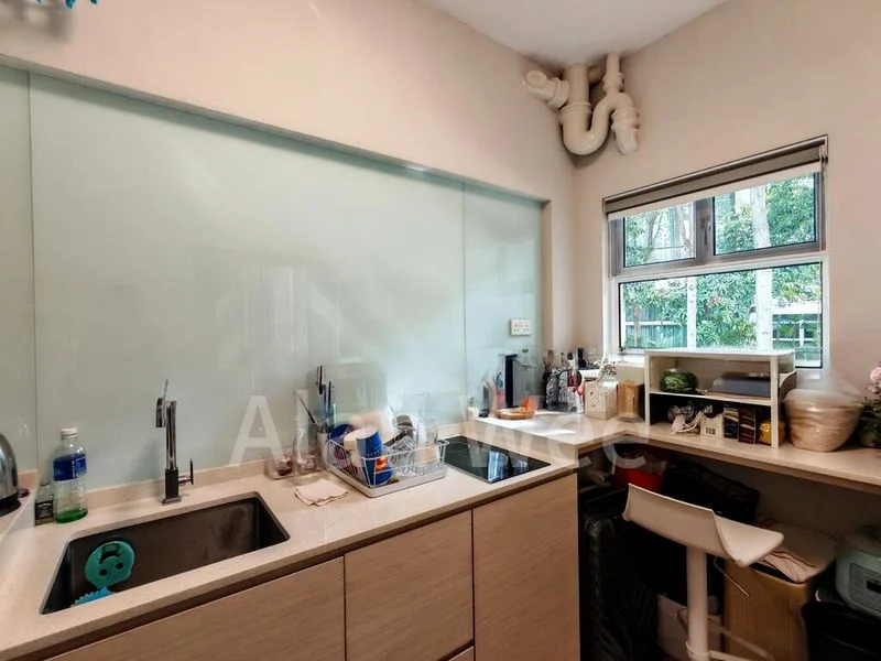 HOLLYWOOD APARTMENTS 15