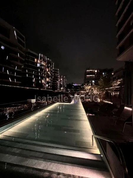 THE REEF AT KING'S DOCK 13