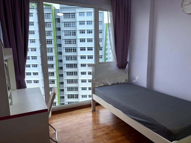 THE TAMPINES TRILLIANT 5