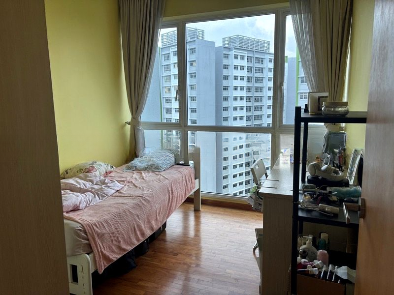 THE TAMPINES TRILLIANT 6