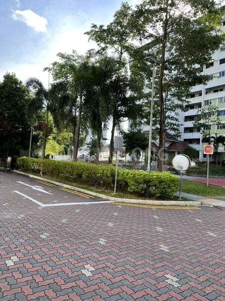 BEDOK RESERVOIR CRES 9