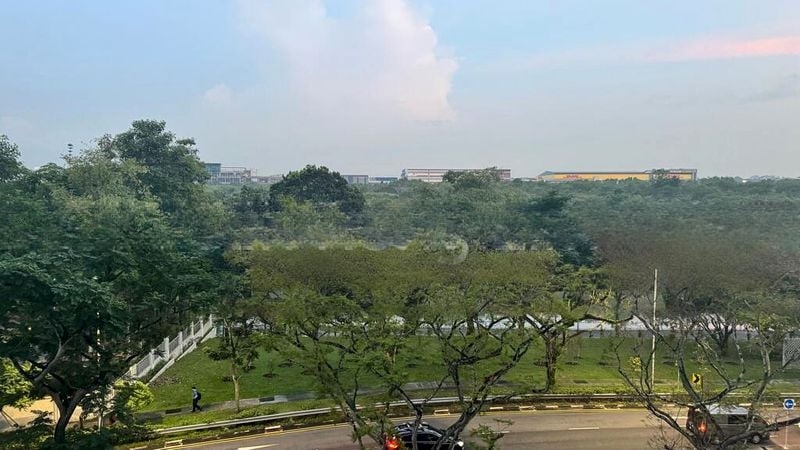 RIVERFRONT RESIDENCES 11