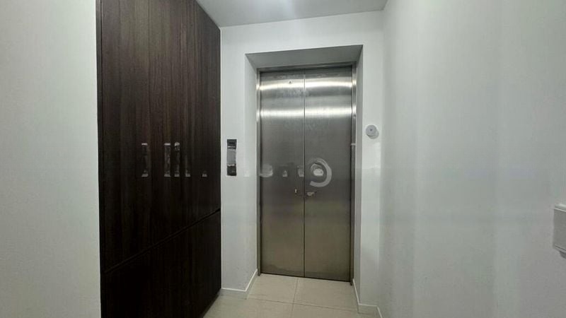 RIVERFRONT RESIDENCES 8