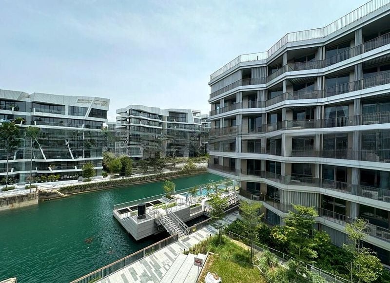 THE REEF AT KING'S DOCK 2