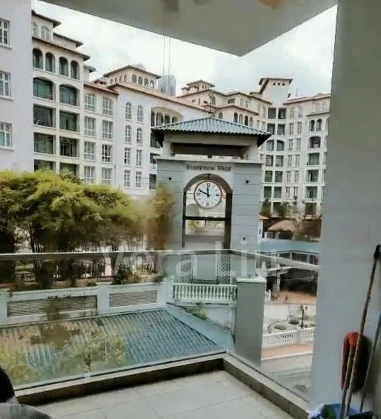 THE PIER AT ROBERTSON 2