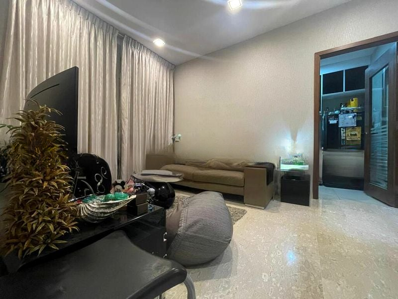 ONAN SUITES 1