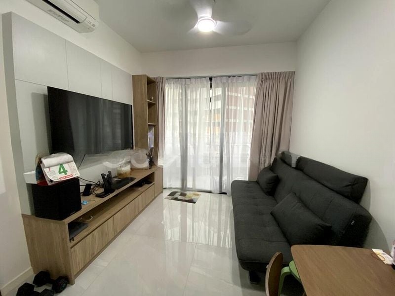 RIVERFRONT RESIDENCES 4