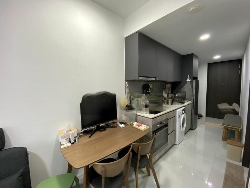 RIVERFRONT RESIDENCES 3