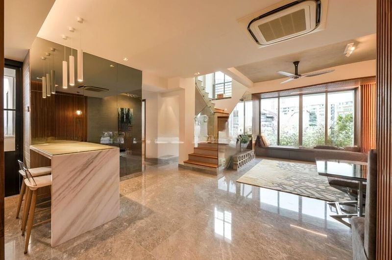 WATERMARK ROBERTSON QUAY 12