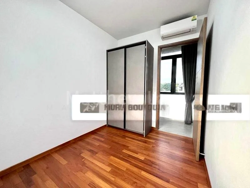 PARKWOOD RESIDENCES 6