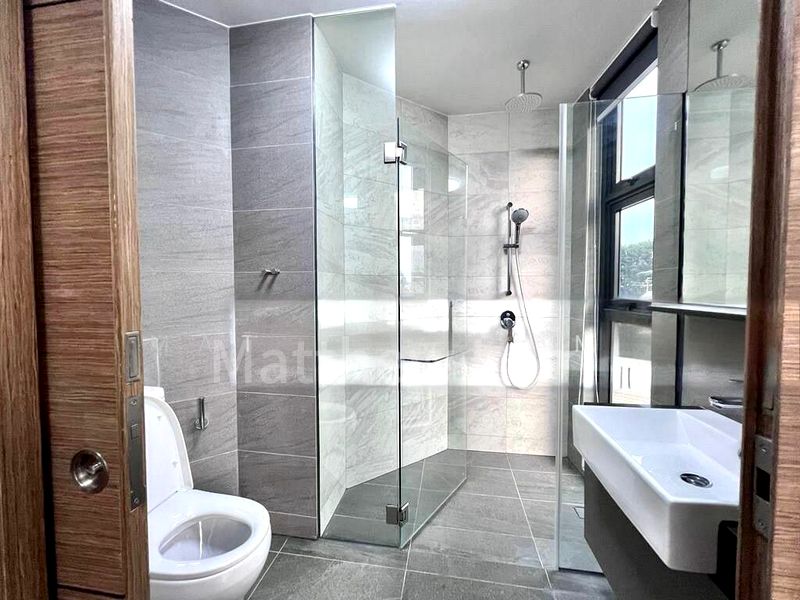 PARKWOOD RESIDENCES 13