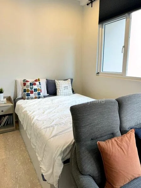 SUITES @ PAYA LEBAR 4