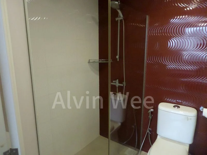 INTERNATIONAL PLAZA 11