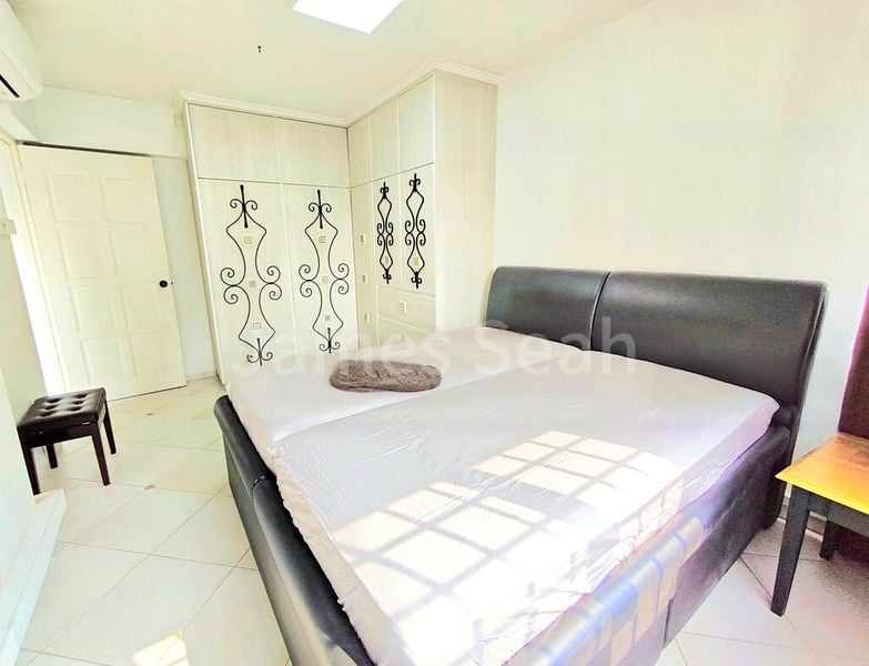 ANG MO KIO AVE 10 12