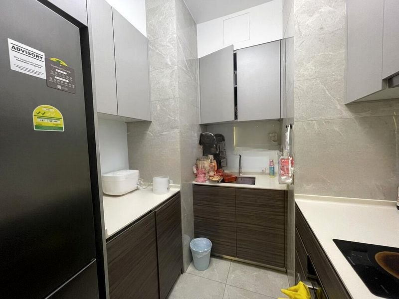 STIRLING RESIDENCES 7