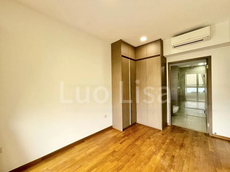 SEASIDE RESIDENCES 8