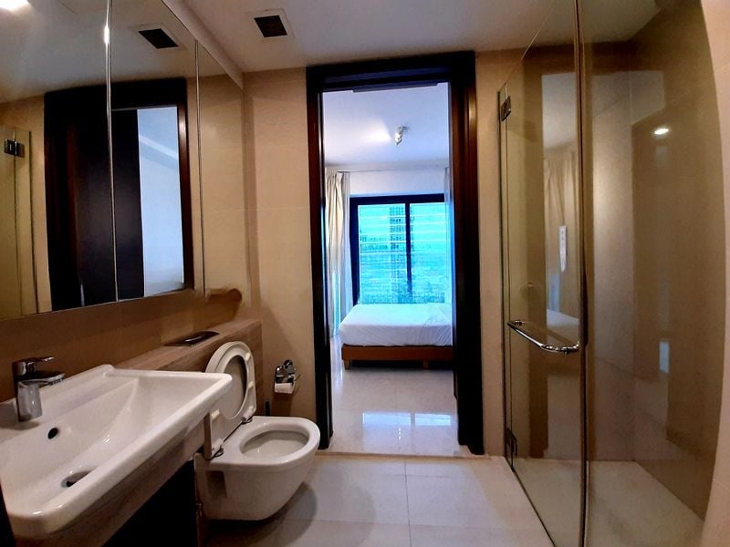 ROBINSON SUITES 7