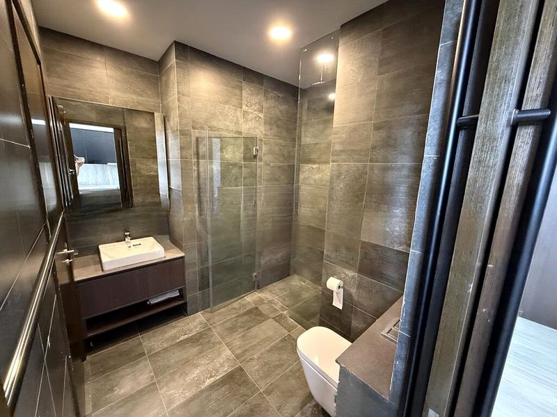 GRANDEUR PARK RESIDENCES 12