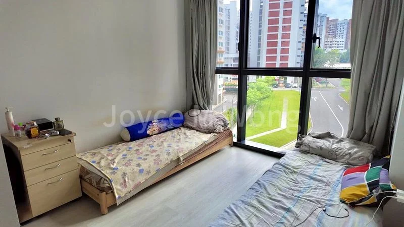 RIVERFRONT RESIDENCES 9